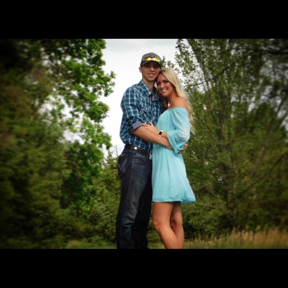 Meet your Posher, Janet - Picture 3 of 3